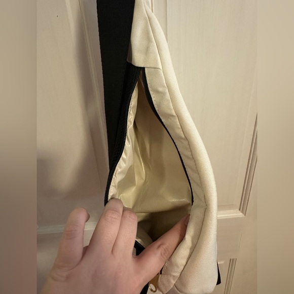 Canvelle original crossbody sling bag - Picture 5 of 7